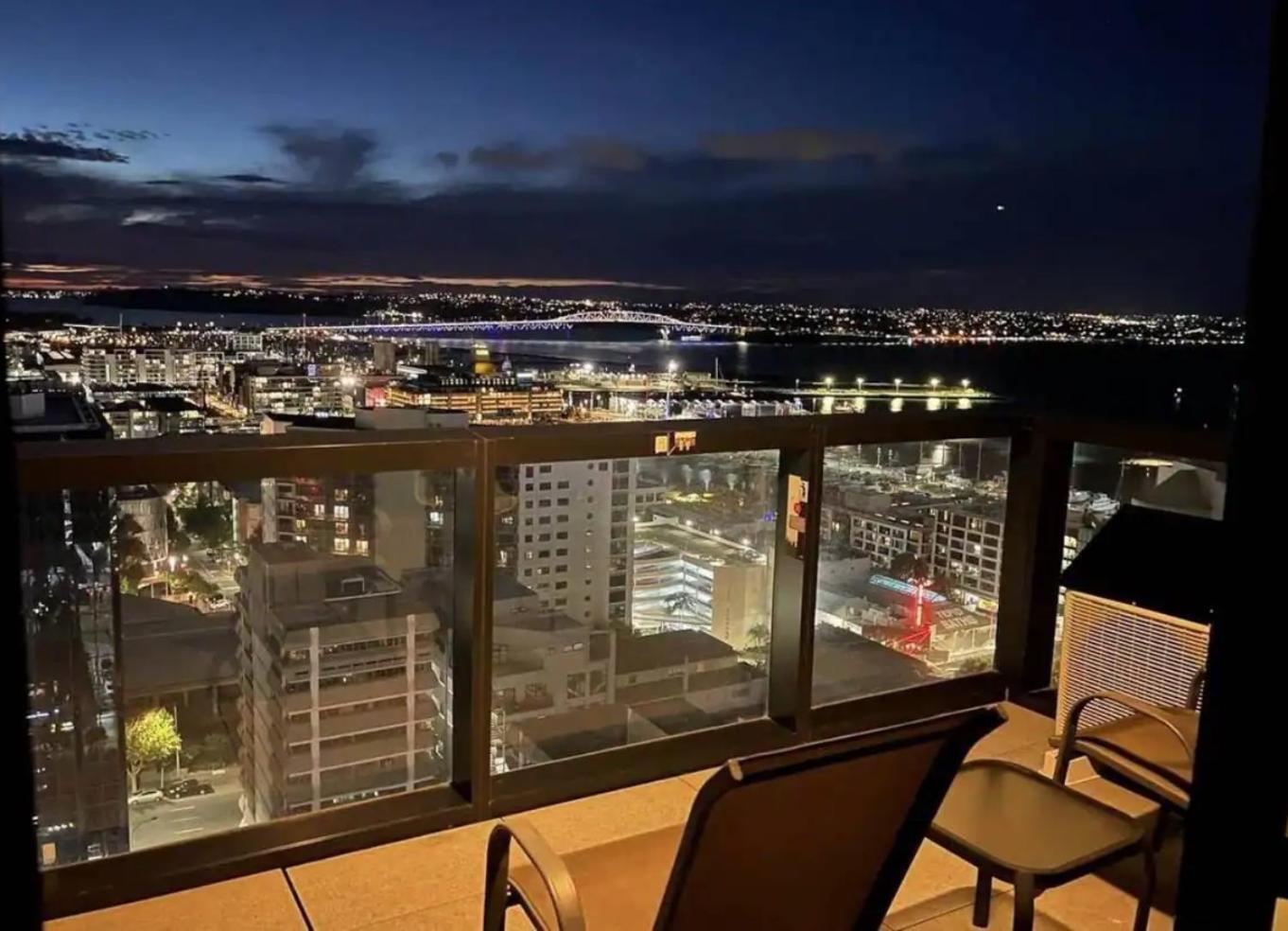 Gorgeous Seaview 2 Bedroom Apartment In Auckland Cbd Екстер'єр фото